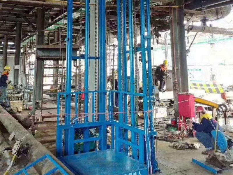 侧方进货液压货梯